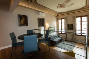 Отель Maison Alighieri  Флоренция